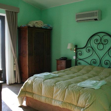 Wat zijn de beste hotels in de buurt van Cascate del Mulino? Saturnia Kamer foto